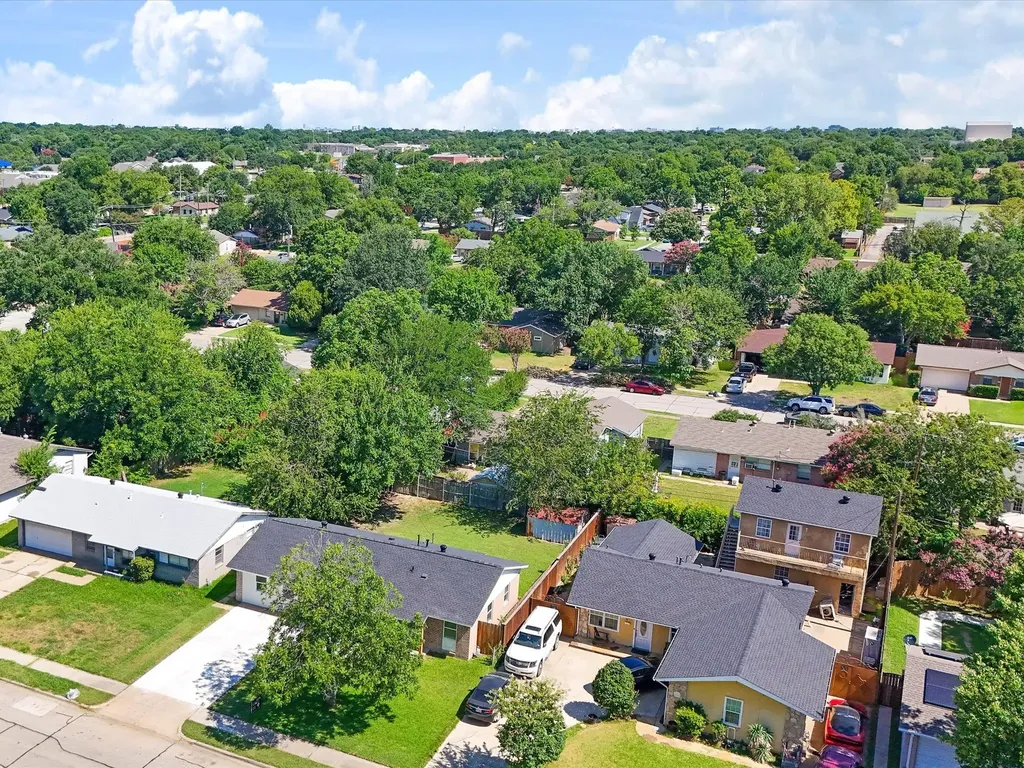 1213 Fairmont Street Irving TX 75062