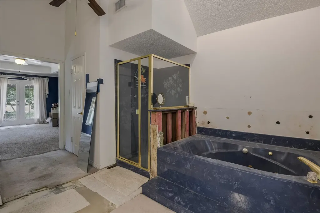 511 Farrar Road Waxahachie TX 75165