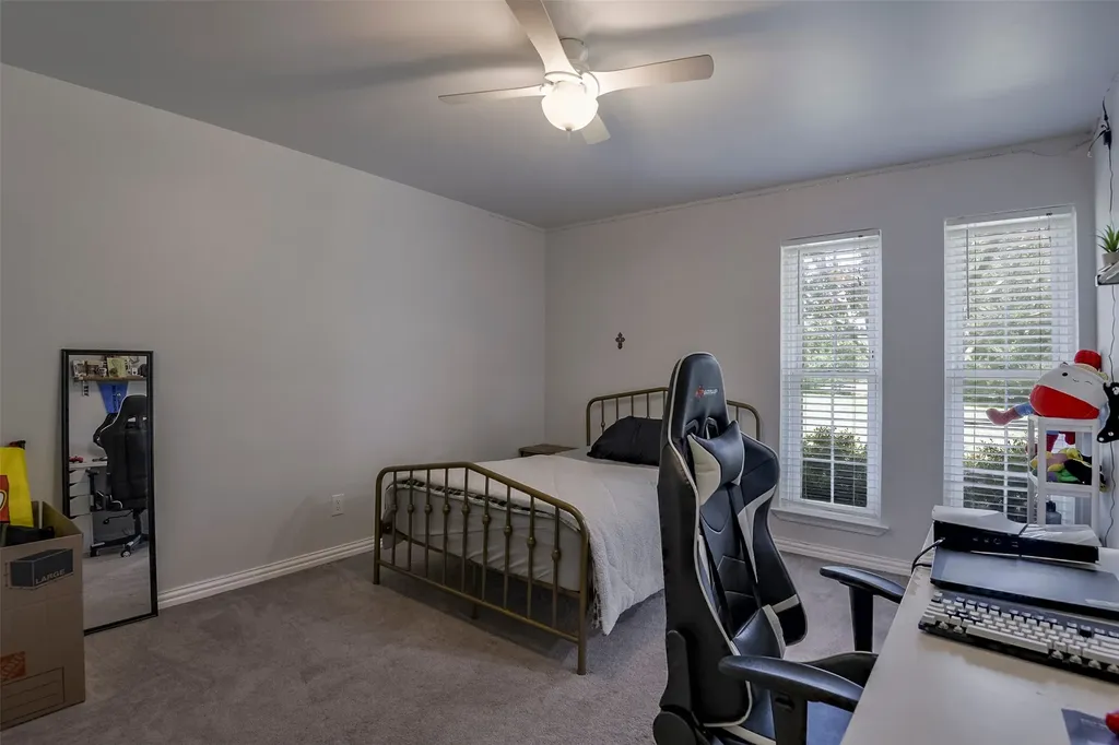511 Farrar Road Waxahachie TX 75165