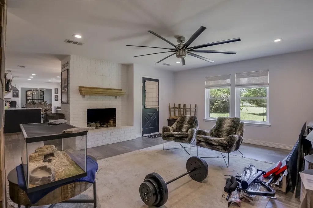 511 Farrar Road Waxahachie TX 75165