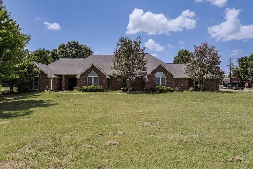 511 Farrar Road Waxahachie TX 75165
