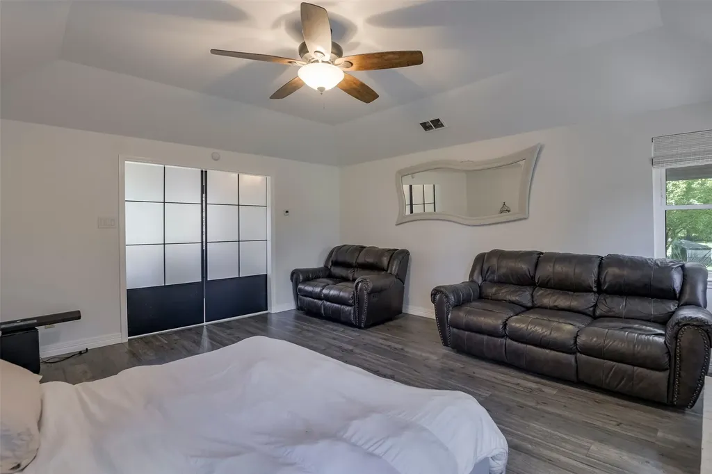 511 Farrar Road Waxahachie TX 75165
