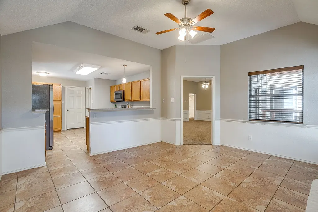 736 High Crest Drive Azle TX 76020