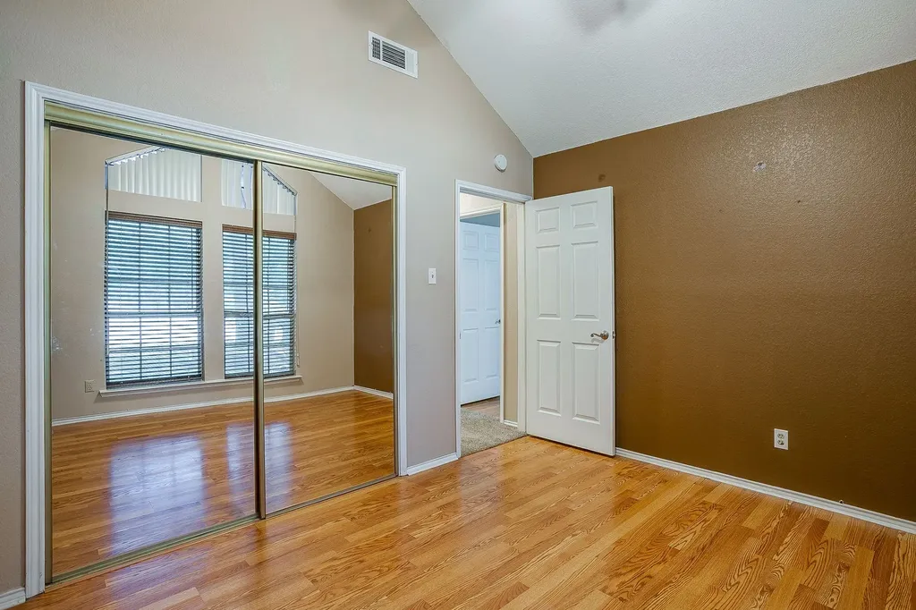 736 High Crest Drive Azle TX 76020