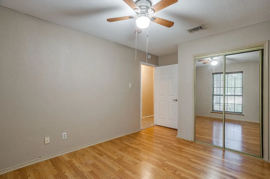 736 High Crest Drive Azle TX 76020