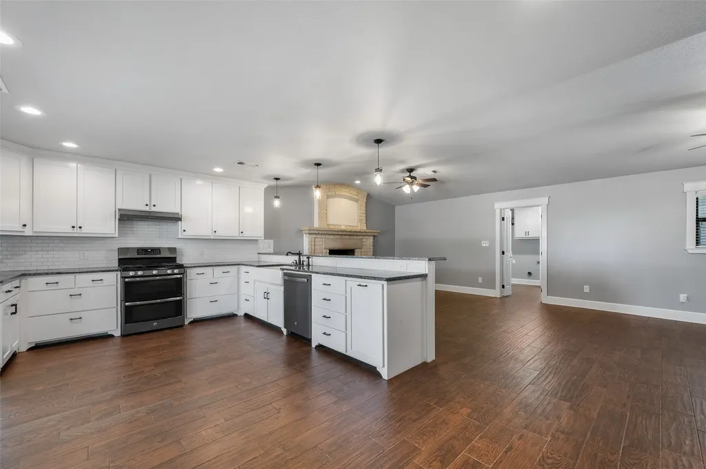 3949 County Road 302 Muenster TX 76252