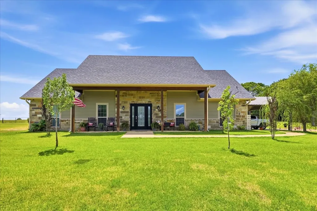 12800 County Road 1311 Malakoff TX 75148