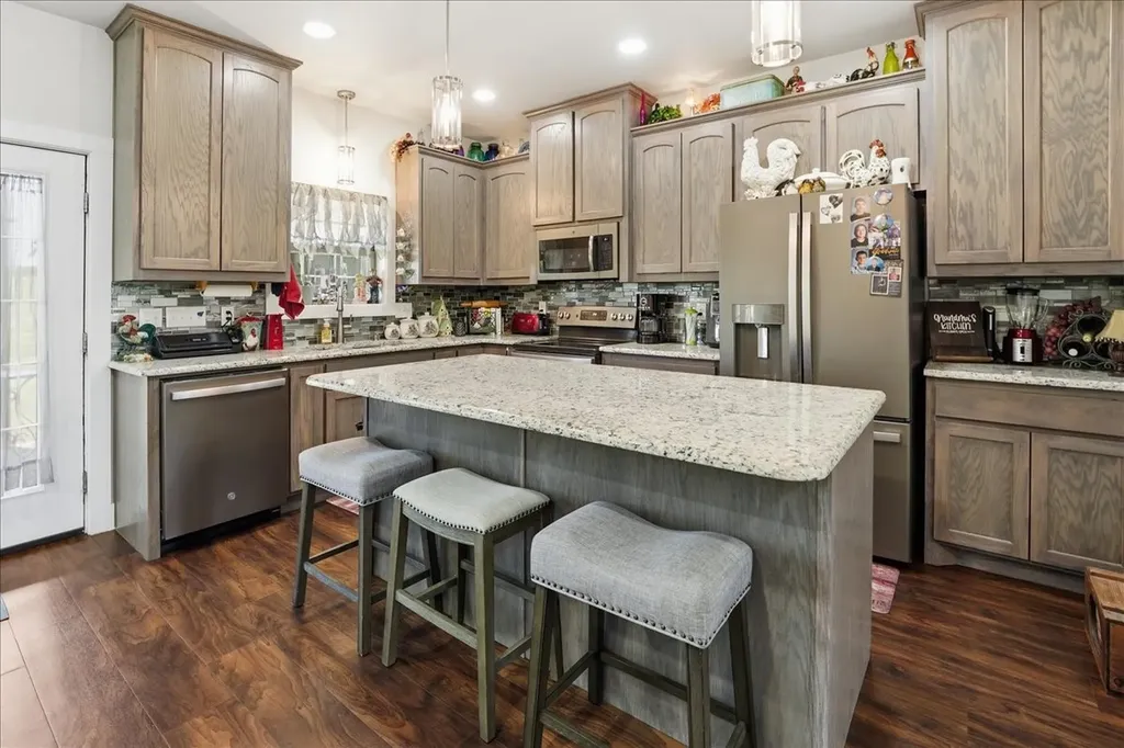 12800 County Road 1311 Malakoff TX 75148