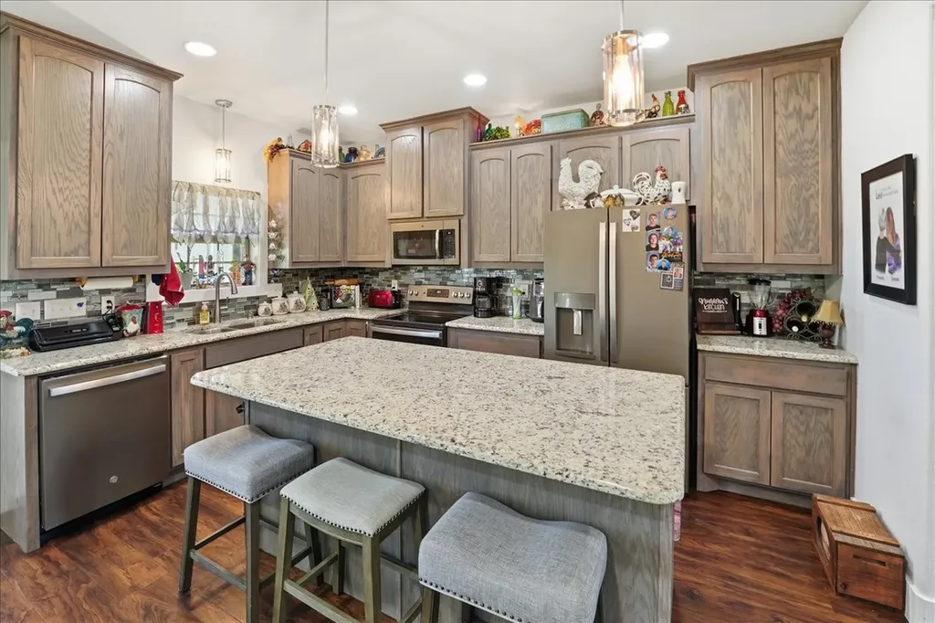 12800 County Road 1311 Malakoff TX 75148