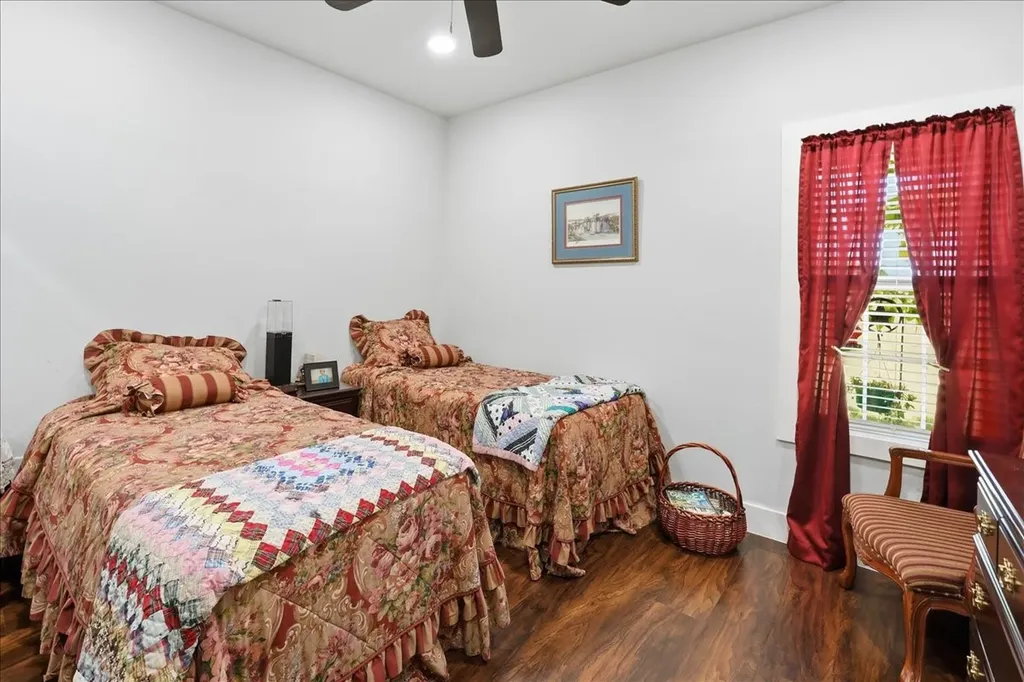 12800 County Road 1311 Malakoff TX 75148