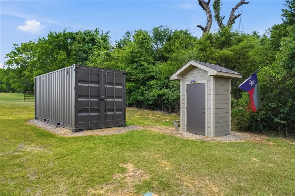 12800 County Road 1311 Malakoff TX 75148