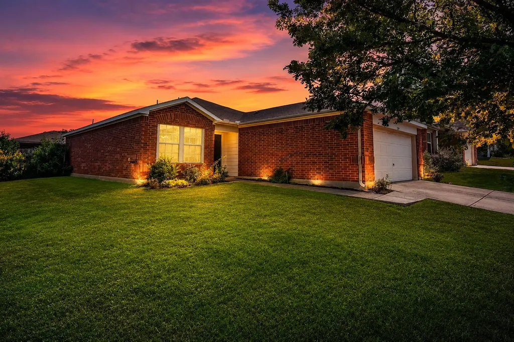 1219 Eagles Nest Trail Krum TX 76249
