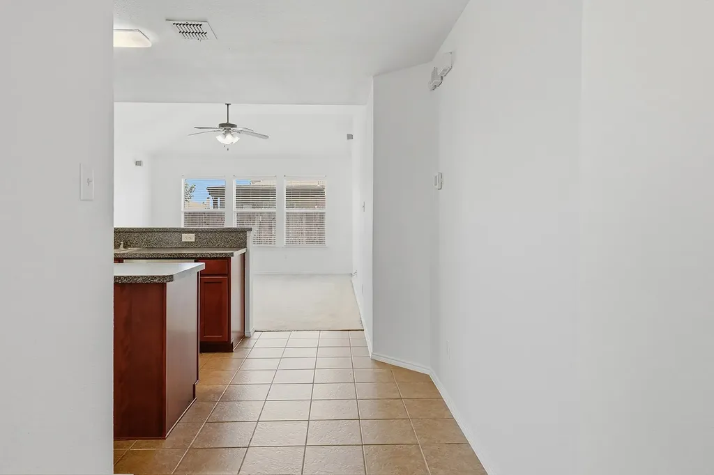 1219 Eagles Nest Trail Krum TX 76249