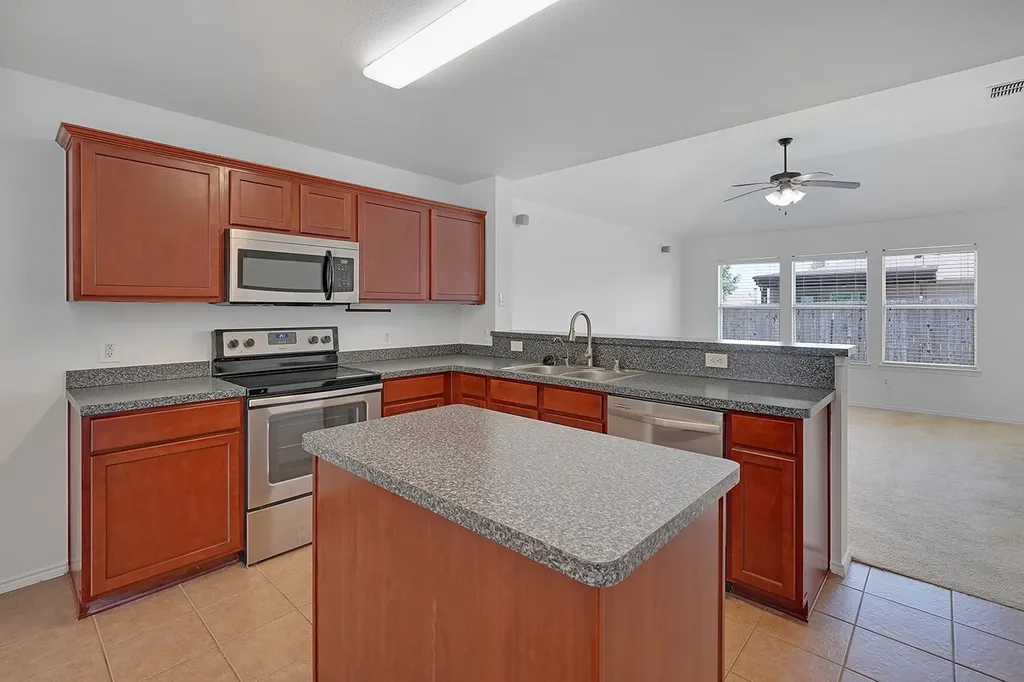 1219 Eagles Nest Trail Krum TX 76249