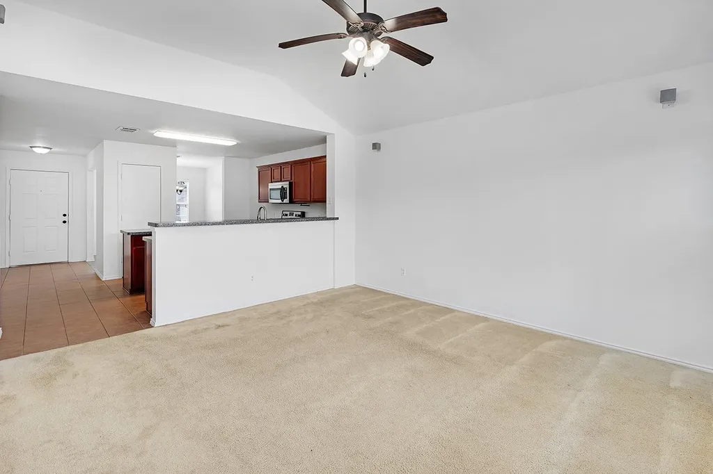 1219 Eagles Nest Trail Krum TX 76249