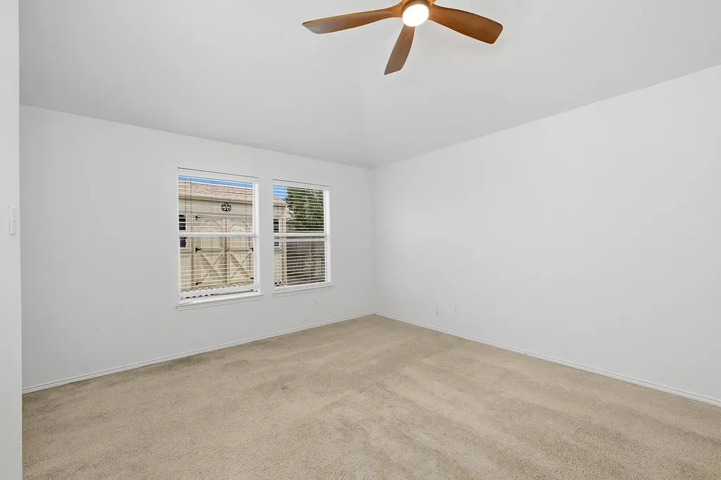 1219 Eagles Nest Trail Krum TX 76249