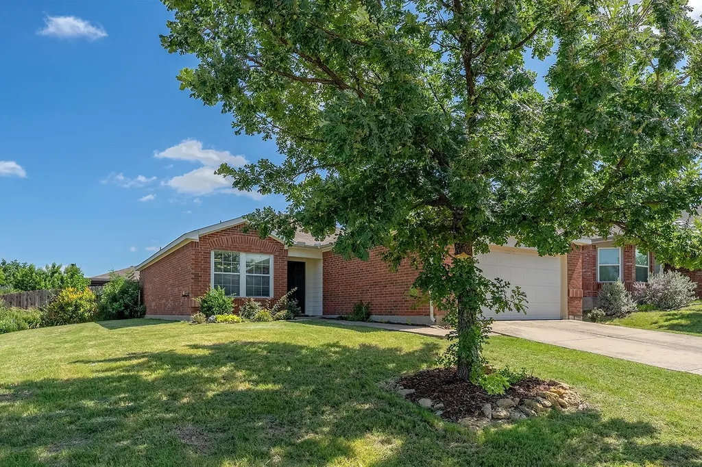 1219 Eagles Nest Trail Krum TX 76249