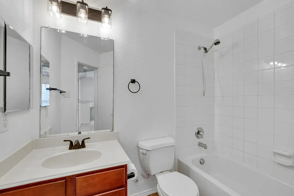 1219 Eagles Nest Trail Krum TX 76249