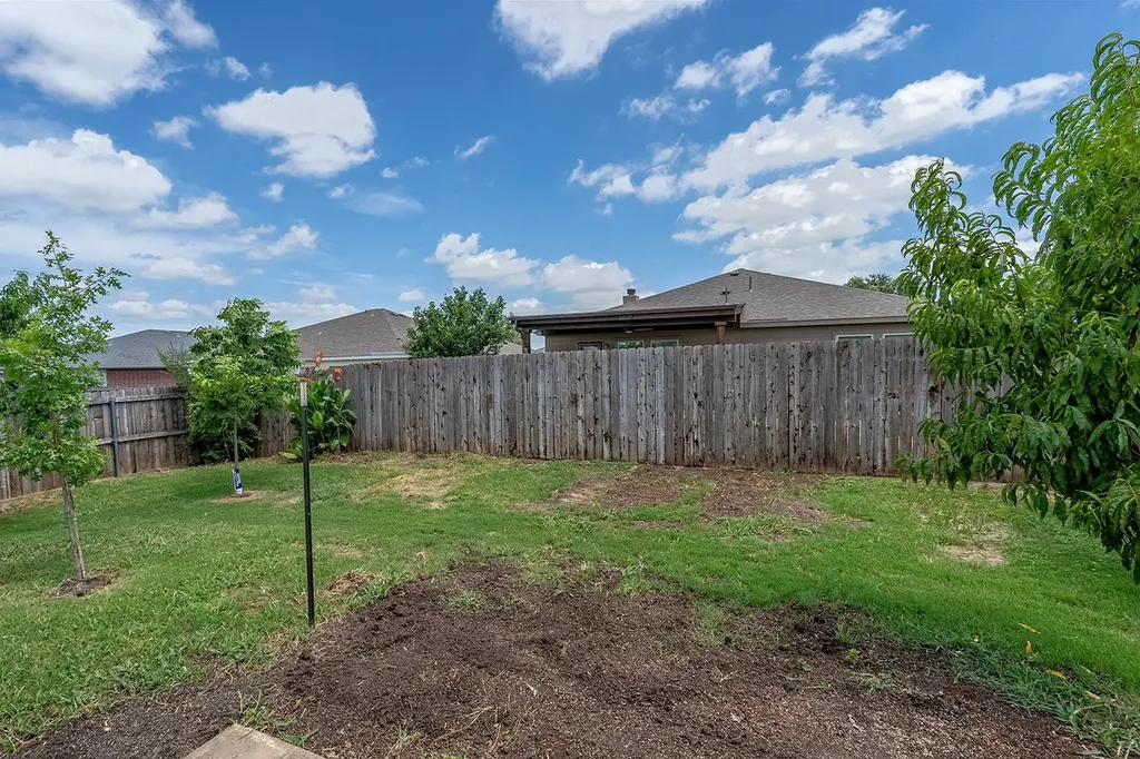 1219 Eagles Nest Trail Krum TX 76249