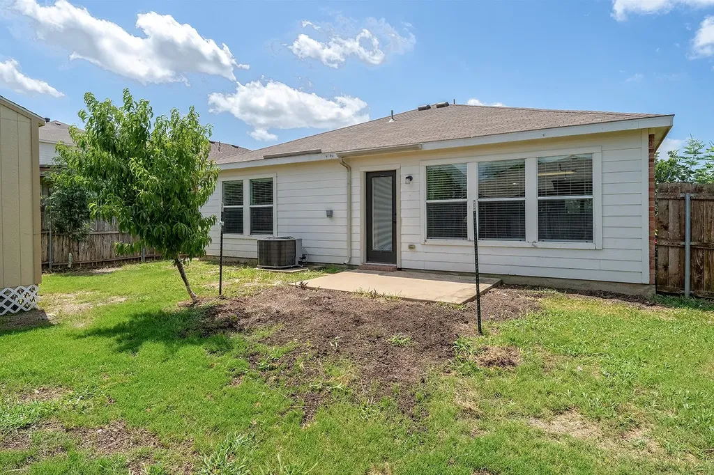 1219 Eagles Nest Trail Krum TX 76249