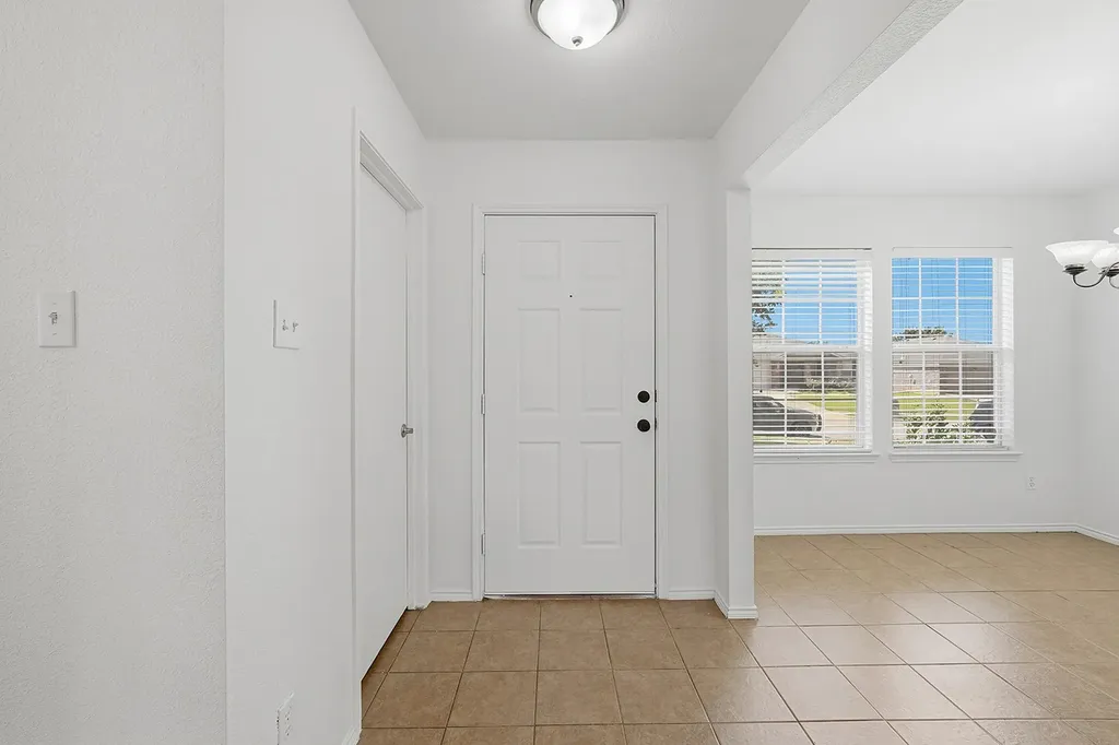 1219 Eagles Nest Trail Krum TX 76249