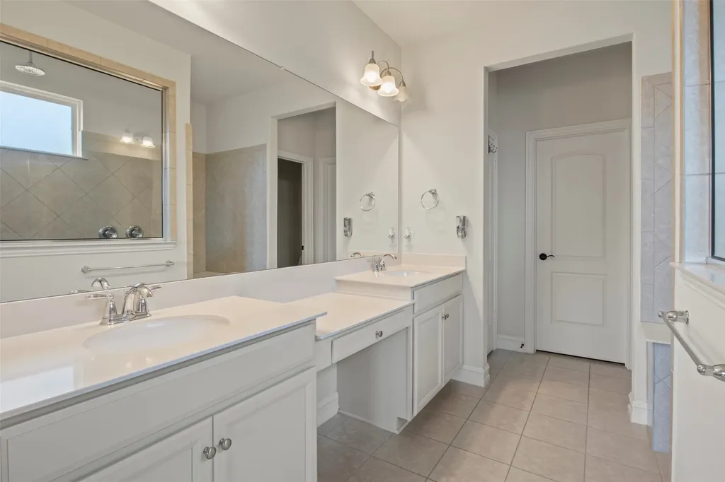 3207 Woodford Drive Mansfield TX 76084