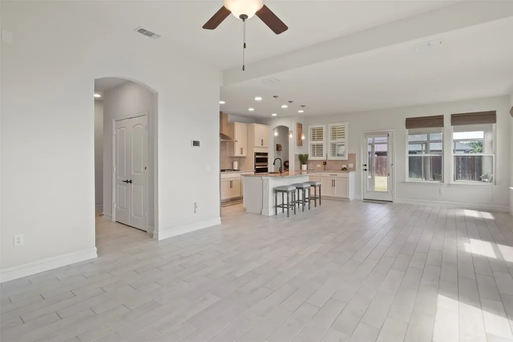 3207 Woodford Drive Mansfield TX 76084