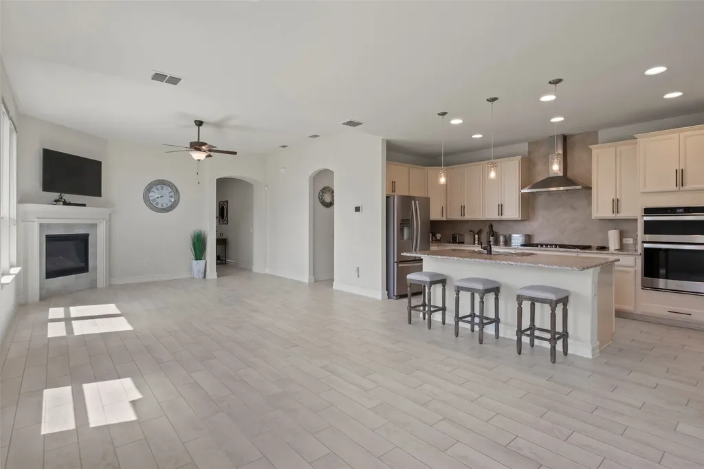 3207 Woodford Drive Mansfield TX 76084