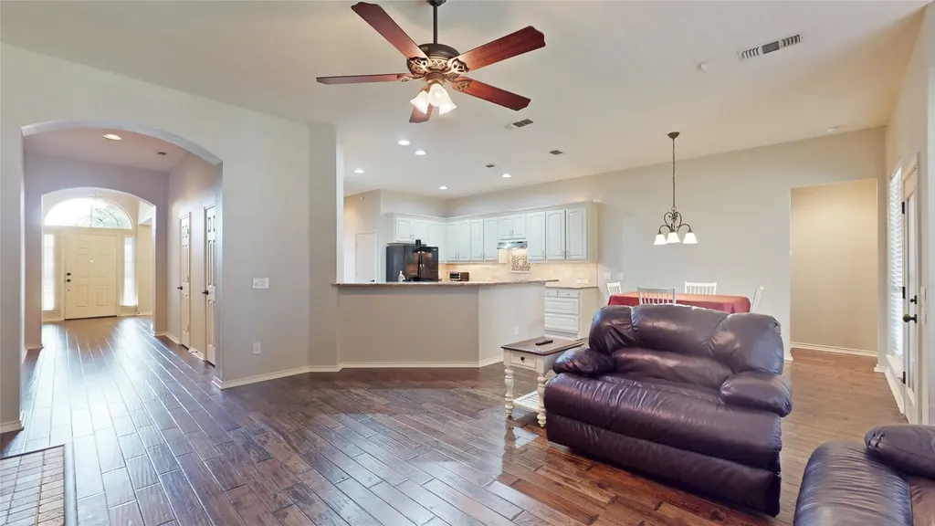 2608 White Owl Drive Mckinney TX 75072