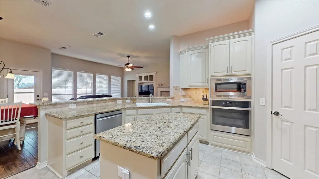 2608 White Owl Drive Mckinney TX 75072