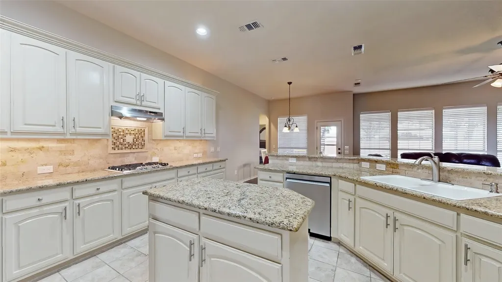 2608 White Owl Drive Mckinney TX 75072