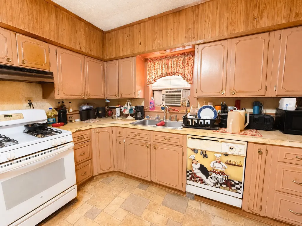 601 SW 2nd Street Kerens TX 75144