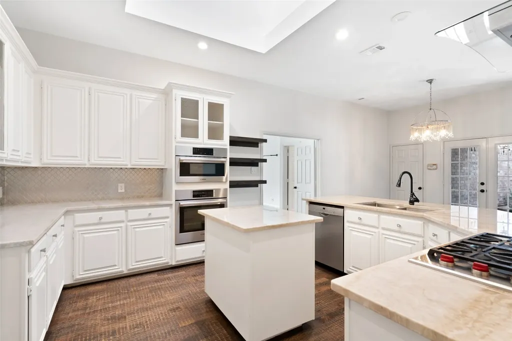 1305 Normandy Drive Southlake TX 76092