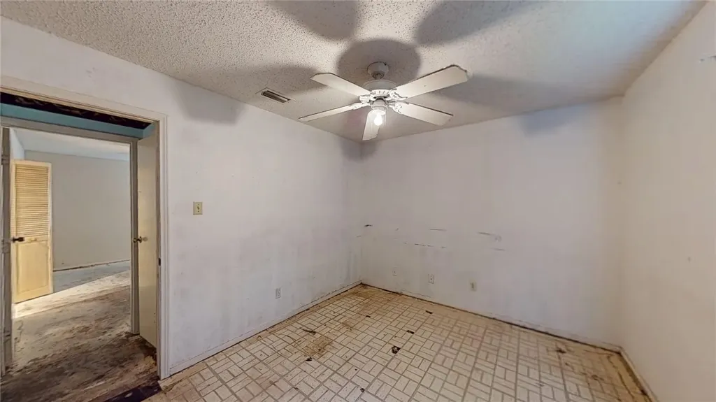 2929 O Henry Drive Garland TX 75042