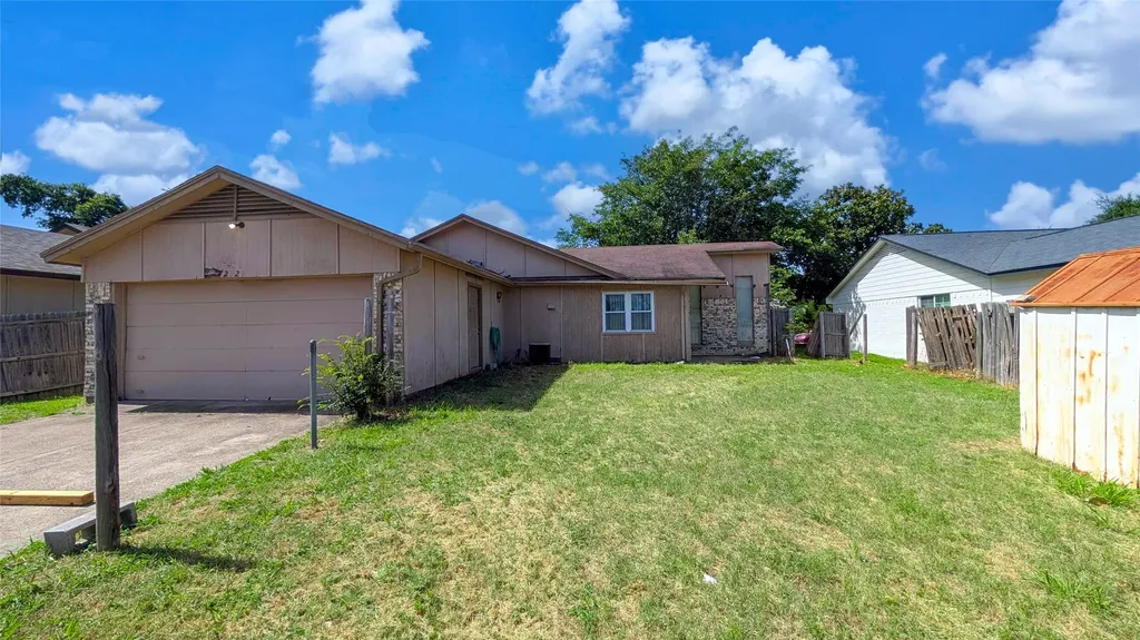 2929 O Henry Drive Garland TX 75042