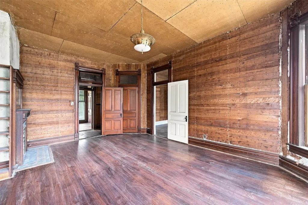 445 Agnes Avenue Marlin TX 76661