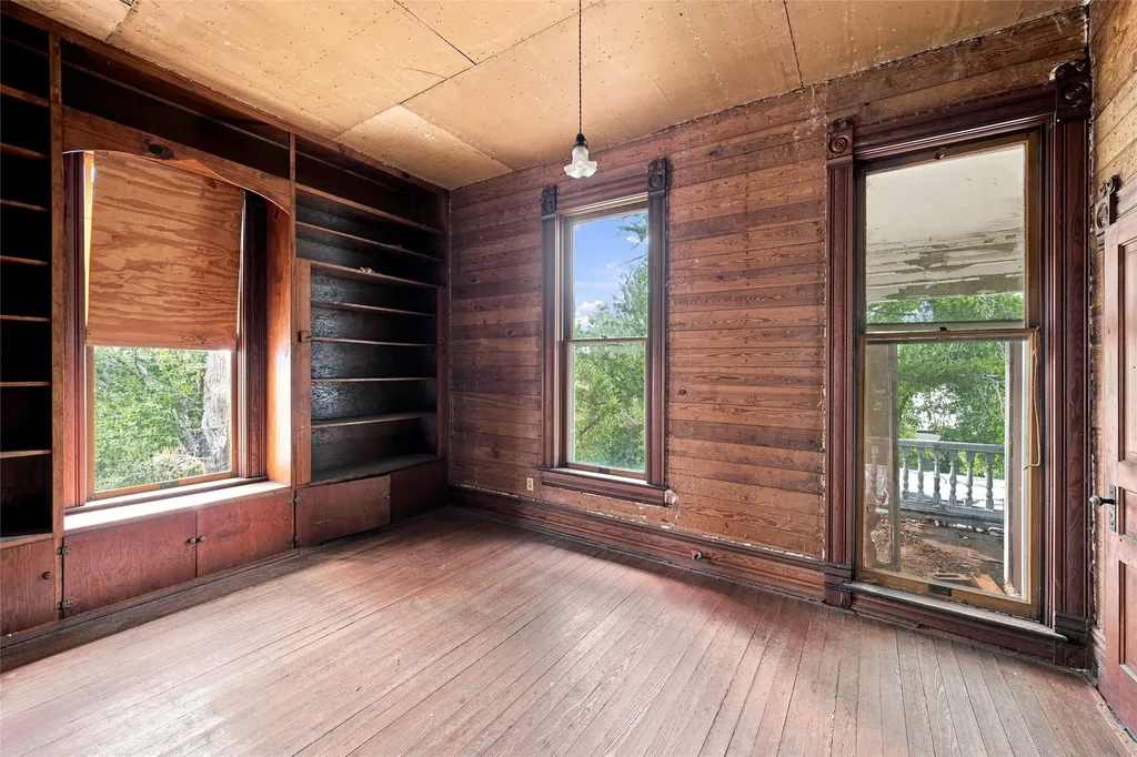 445 Agnes Avenue Marlin TX 76661