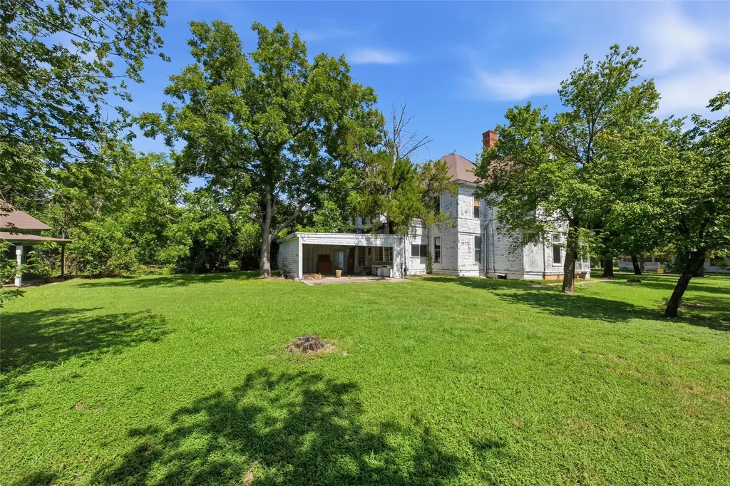 445 Agnes Avenue Marlin TX 76661