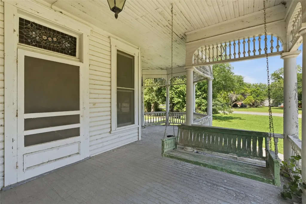 445 Agnes Avenue Marlin TX 76661