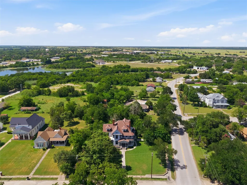445 Agnes Avenue Marlin TX 76661