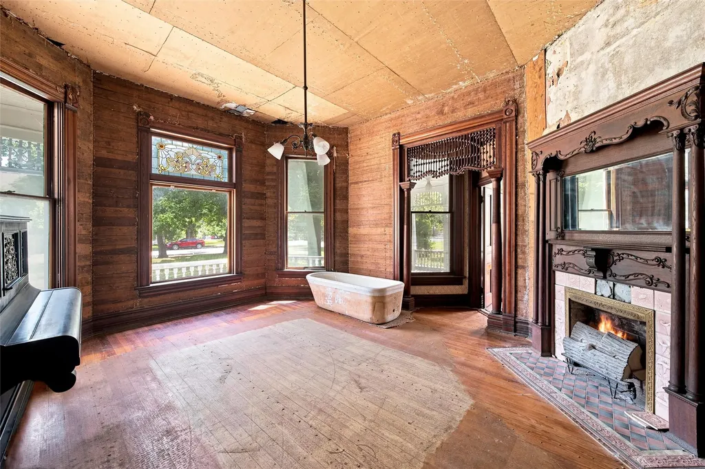 445 Agnes Avenue Marlin TX 76661