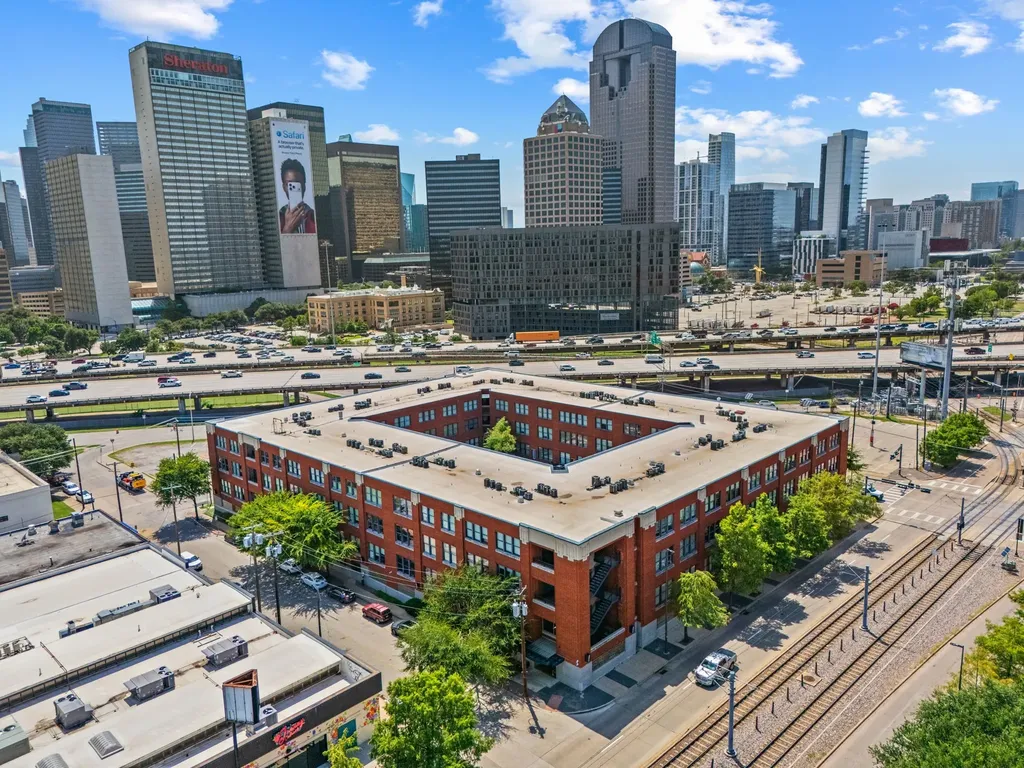 2502 Live Oak Street Dallas TX 75204