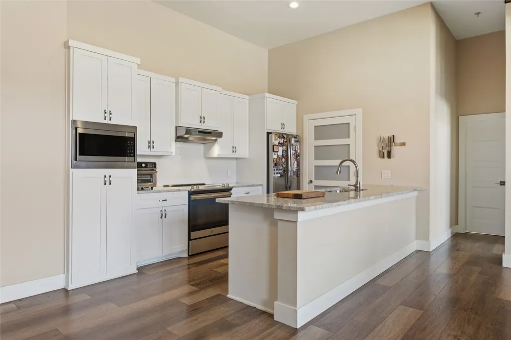 2502 Live Oak Street Dallas TX 75204