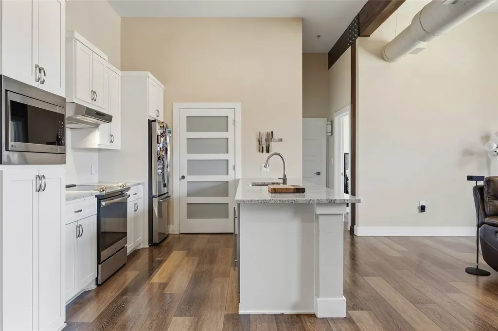 2502 Live Oak Street Dallas TX 75204