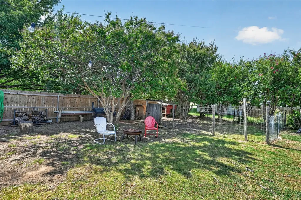 1103 Burnett Boulevard Alvarado TX 76009