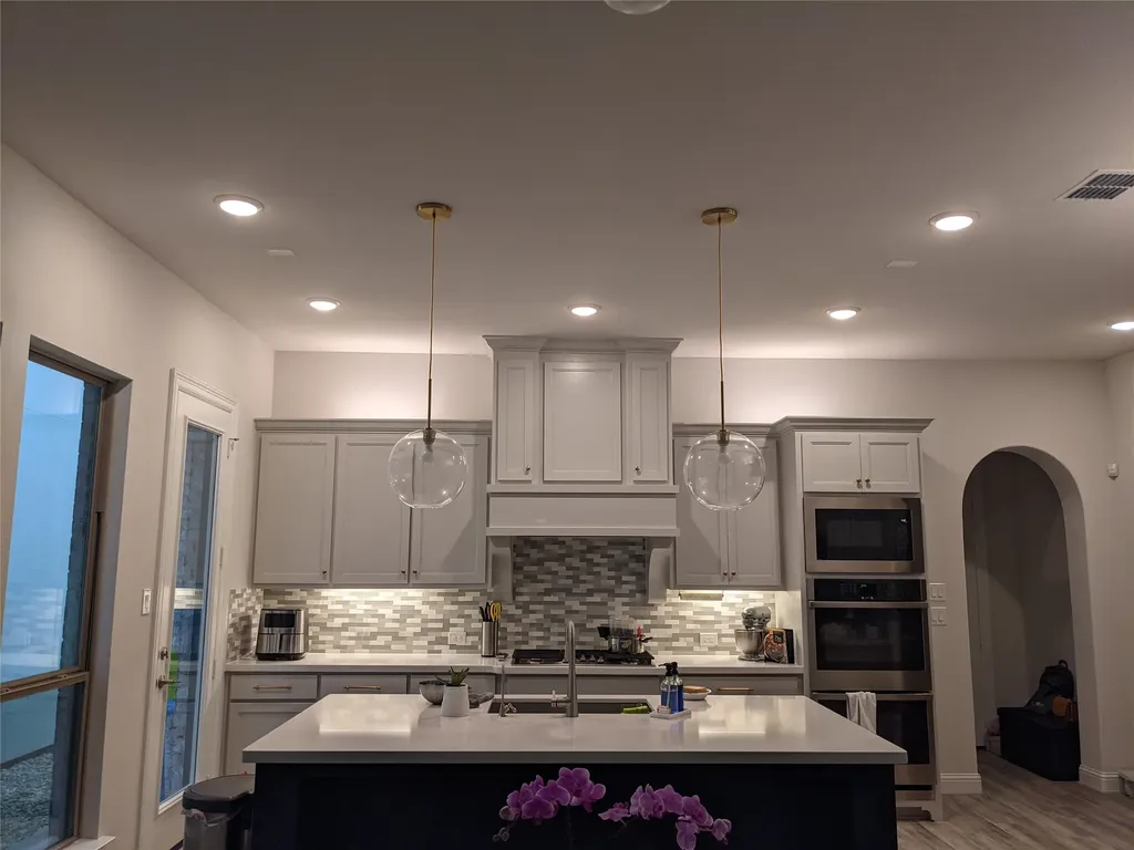 6869 Colonnade Drive Irving TX 75039