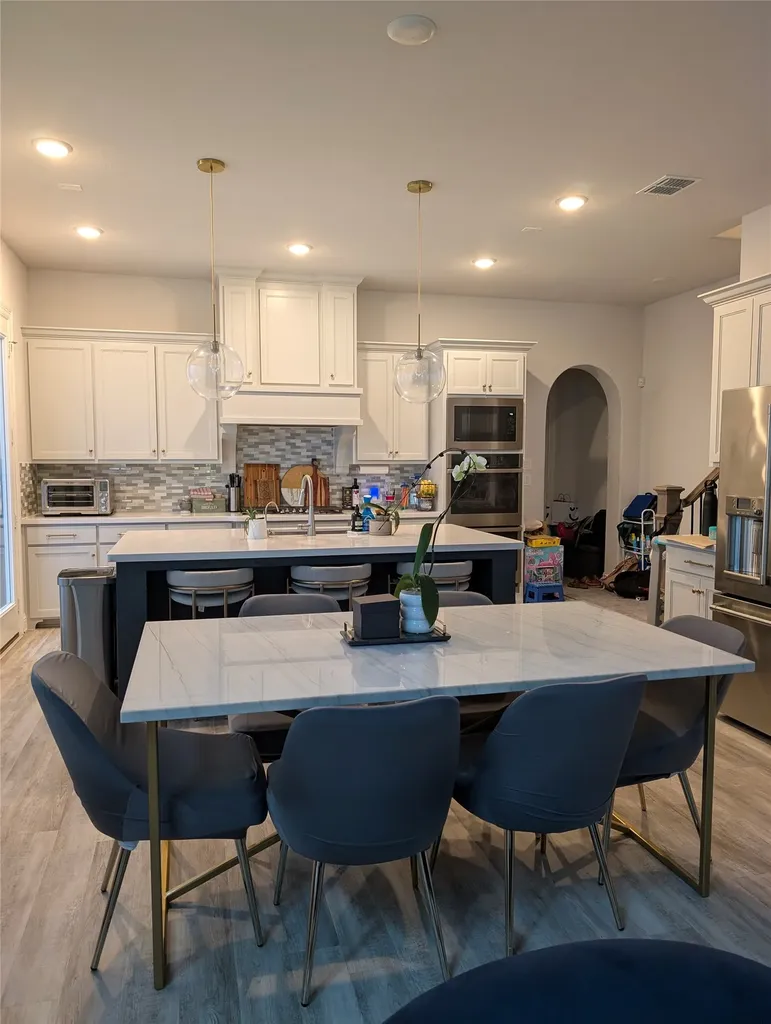 6869 Colonnade Drive Irving TX 75039