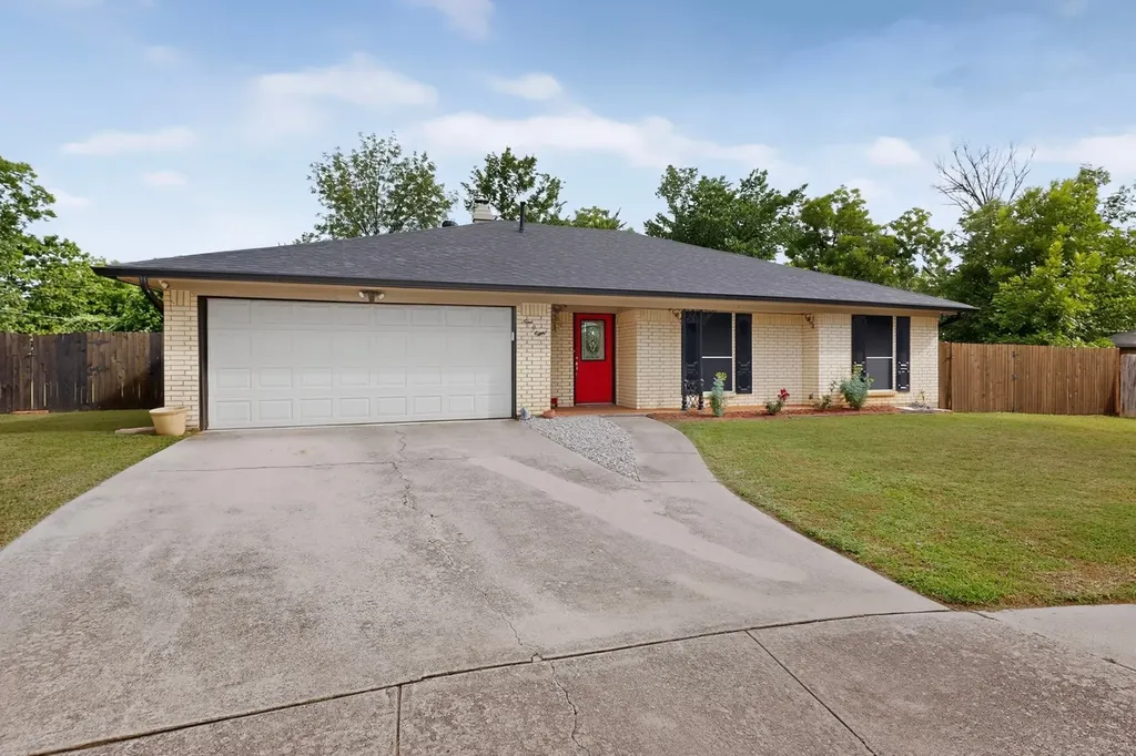 908 Hillside Court Bedford TX 76022