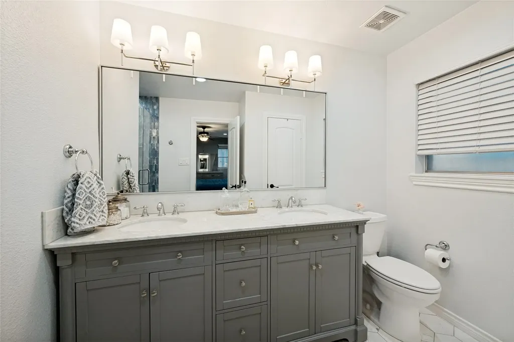 5024 Fall River Drive Fort Worth TX 76103