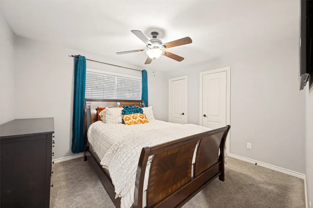 5024 Fall River Drive Fort Worth TX 76103